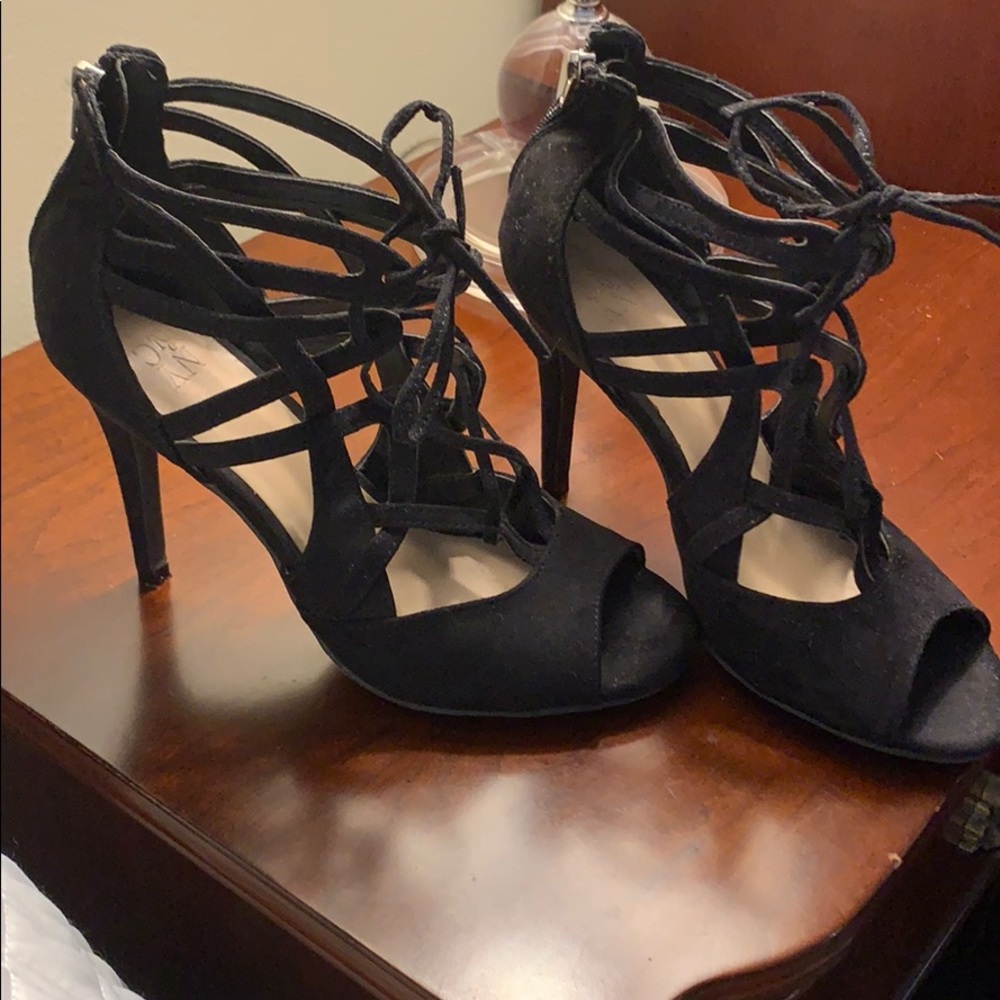 New York and company lace up heels